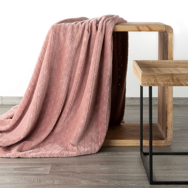 Jednofarebná deka - Cindy 4 ružová (Rozmer deky: š. 70 cm x d. 160 cm)